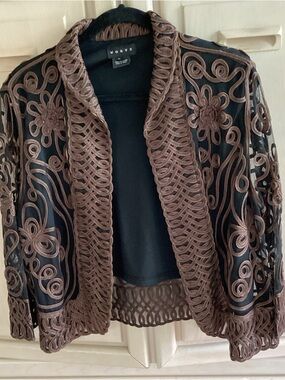 Weavz Black and brown ornate lace open front jacket